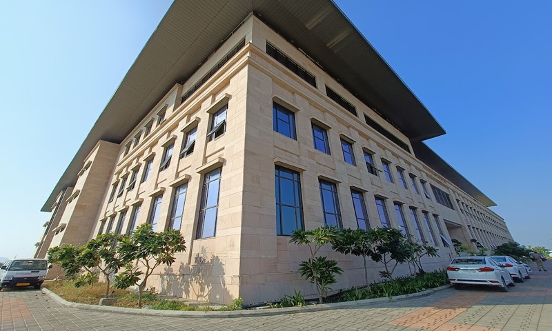 Andhra Pradesh High Court order on land acquisition, due process of law, Right to fair compensation