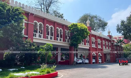 Madras High Court Quashes The Criminal Proceedings Against Guarantor Of Assessee, For Assessee’s Failure To Pay Tax; States Its Only Contractual Liability And Not Criminal Madras High Court Quashes The Criminal Proceedings Against Guarantor Of Assessee, For Assessee’s Failure To Pay Tax; States Its Only Contractual Liability And Not Criminal