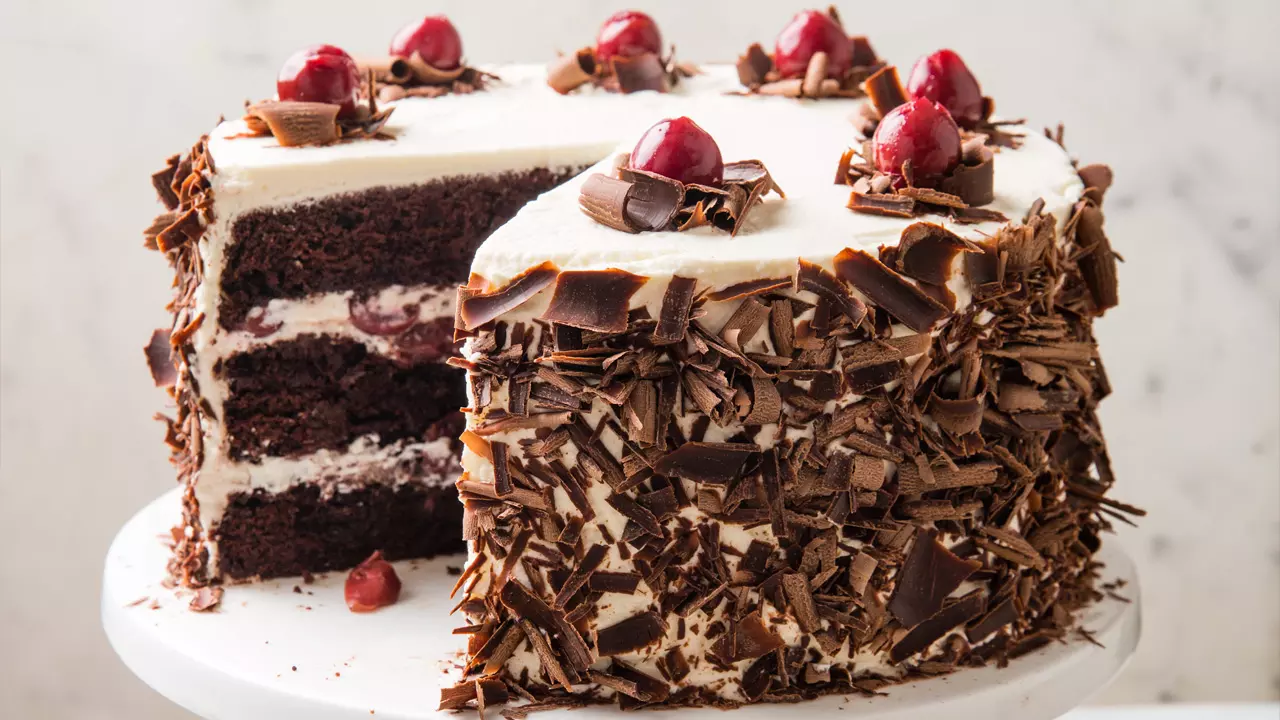 Restaurant Service Or Bakery Product? Bombay High Court To Decide If Donuts & Cakes Should Be Taxed At 5% Or 18% Under GST