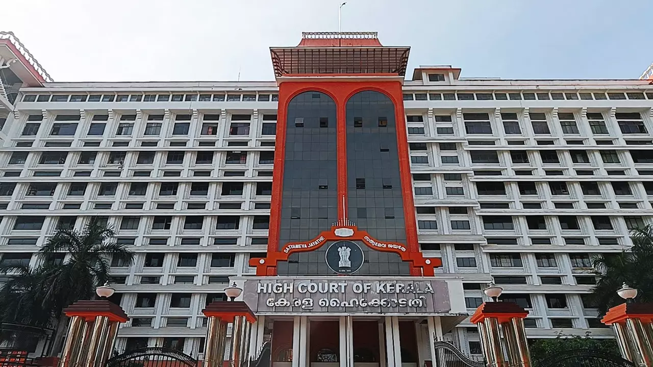 College Supplying Food Through Canteen Managed By Educational Trust Is Liable For Registration Under KVAT Act: Kerala High Court College Supplying Food Through Canteen Managed By Educational Trust Is Liable For Registration Under KVAT Act: Kerala High Court