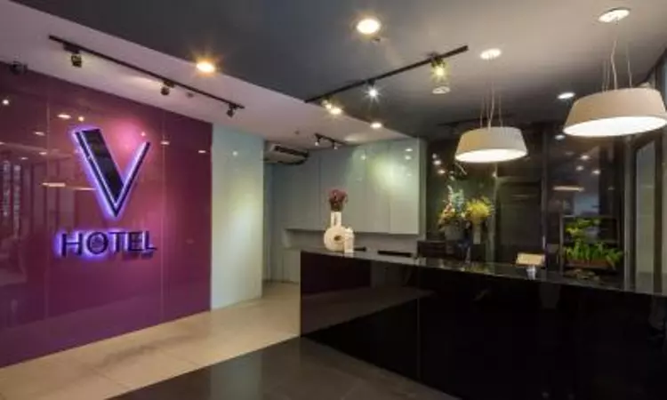 Pre-CIRP Tax Claims Extinguished After Plan Approval, Bombay High Court Quashes Tax Notices To V Hotels